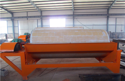 對(duì)于鋁廠赤泥如何通過(guò)磁選機(jī)設(shè)備進(jìn)行選別，邀請(qǐng)我廠技術(shù)顧問(wèn)到三門(mén)峽鋁廠考察現(xiàn)場(chǎng)