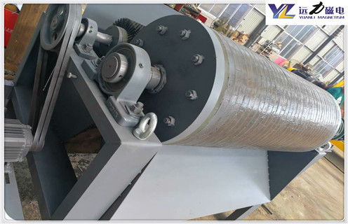 鐵砂礦磁選機，鐵砂礦磁選機銷量以及質(zhì)量客戶是如何評估的？_磁性礦粒鐵礦錳礦干式磁選機_鐵砂礦磁選機銷量以及質(zhì)量客戶是如何評估的？工作視頻皮帶及結構價格