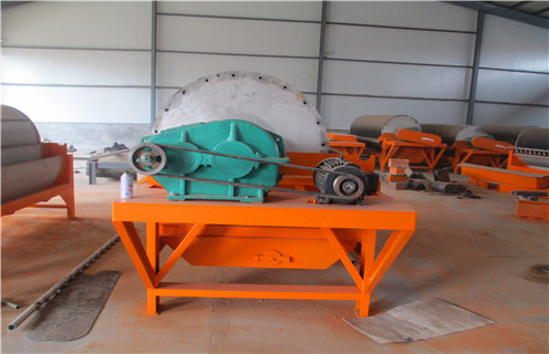 永磁濕式磁選機，四川永磁濕式磁選機供應(yīng)_鐵礦四川永磁濕式磁選機供應(yīng)型號參數(shù)及磁場強度