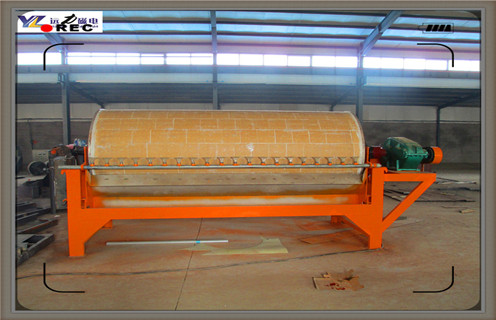 鈦鐵礦濕式磁選機(jī)，天津鈦尾礦濕式磁選機(jī)_天津鈦尾礦濕式磁選機(jī)報(bào)價(jià)原理更便捷型號(hào)參數(shù)及磁場(chǎng)強(qiáng)度